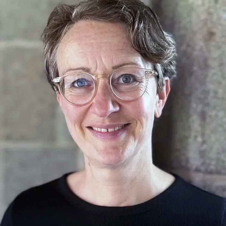 Porträt der Autorin Claudia Gehricke aus Münster, Verfasserin des Gedichtbandes Moderne Haiku.